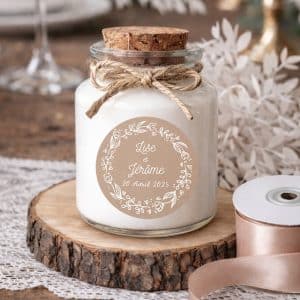 Bougie personnalisée mariage kraft rose poudré avec fleurs blanches
