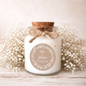 Bougie personnalisée mariage kraft rose poudré avec fleurs blanches