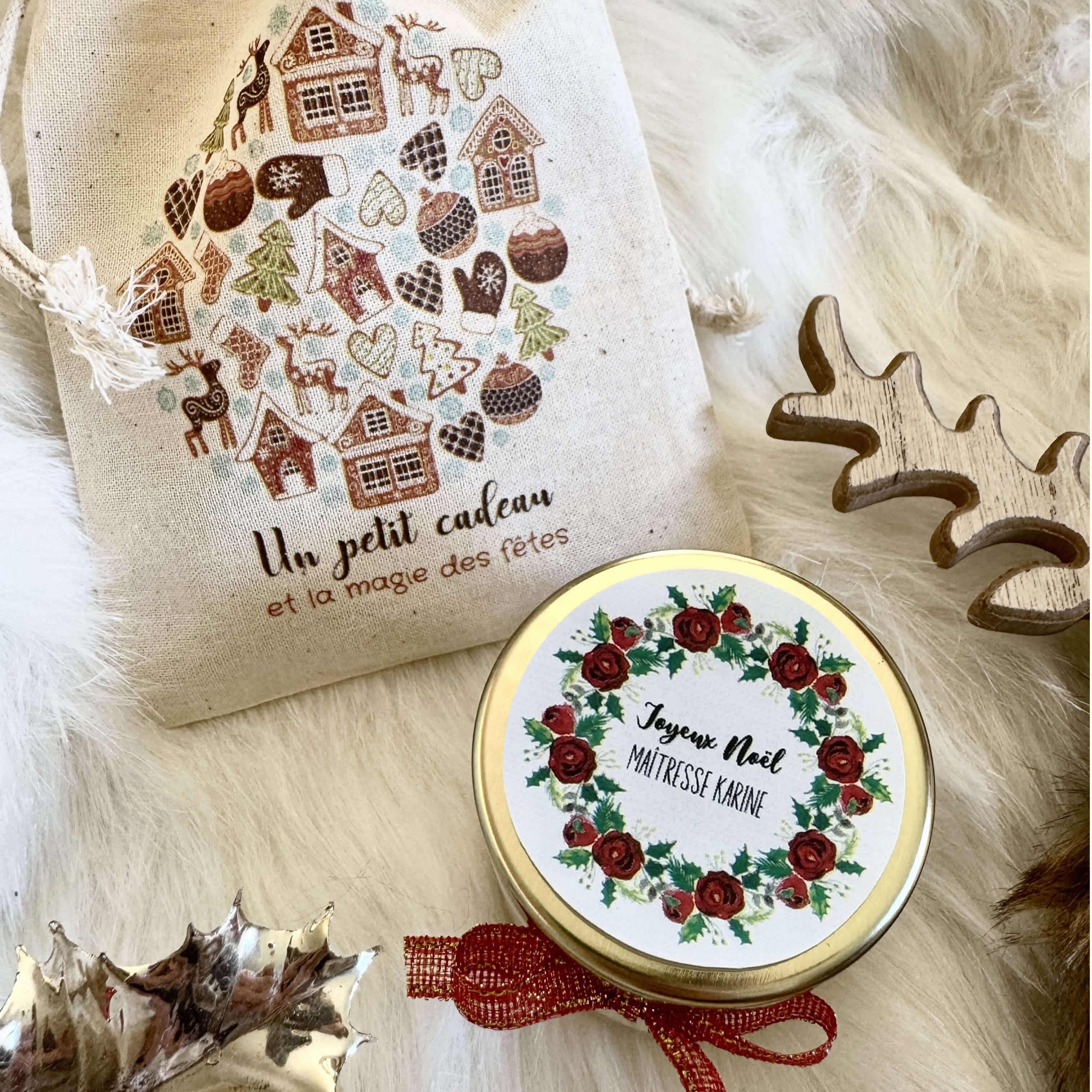 Bougie de Noël personnalisée avec pochon motif pains d’épices