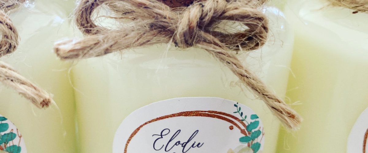 Bougie personnalisée mariage Élodie et Romain, cadeau invités élégant