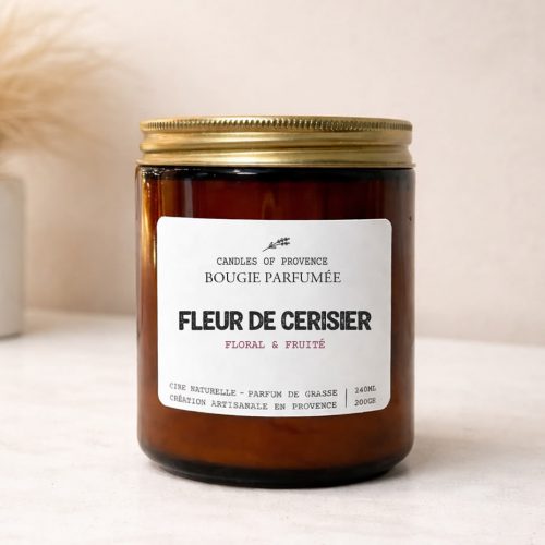 Bougie Fleur de Cerisier en cire de soja naturelle fait-main en Provence, pot en verre ambré style apothicaire