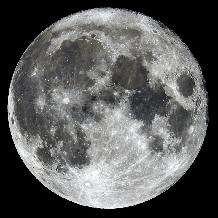 Pleine lune et ses cratères inspirant la bougie parfumée Pleine Lune